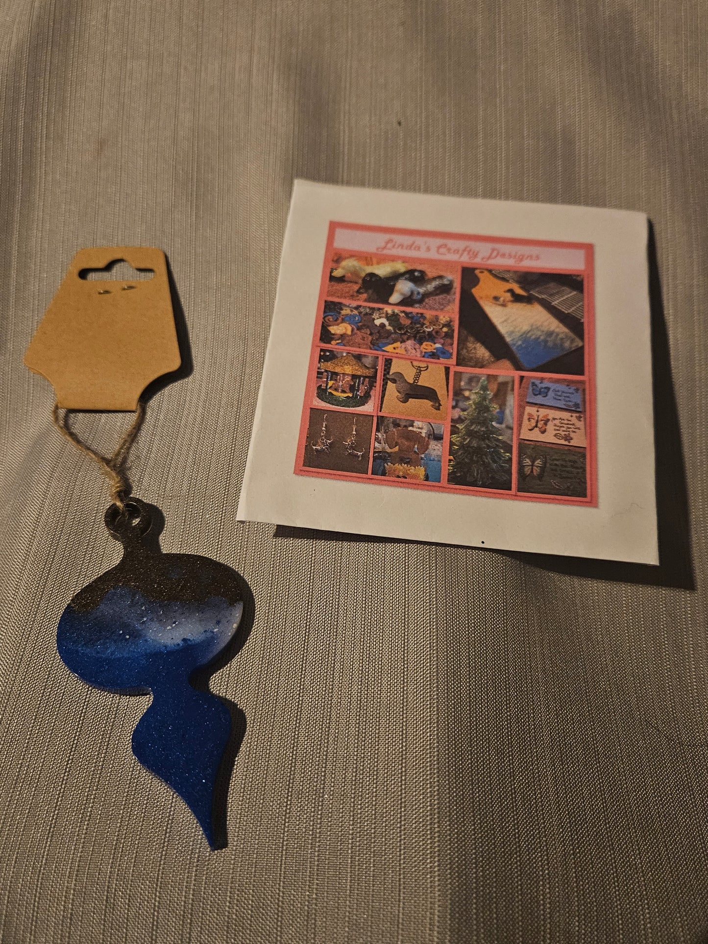 Resin Ornament - Blue White and Gold 5 #560