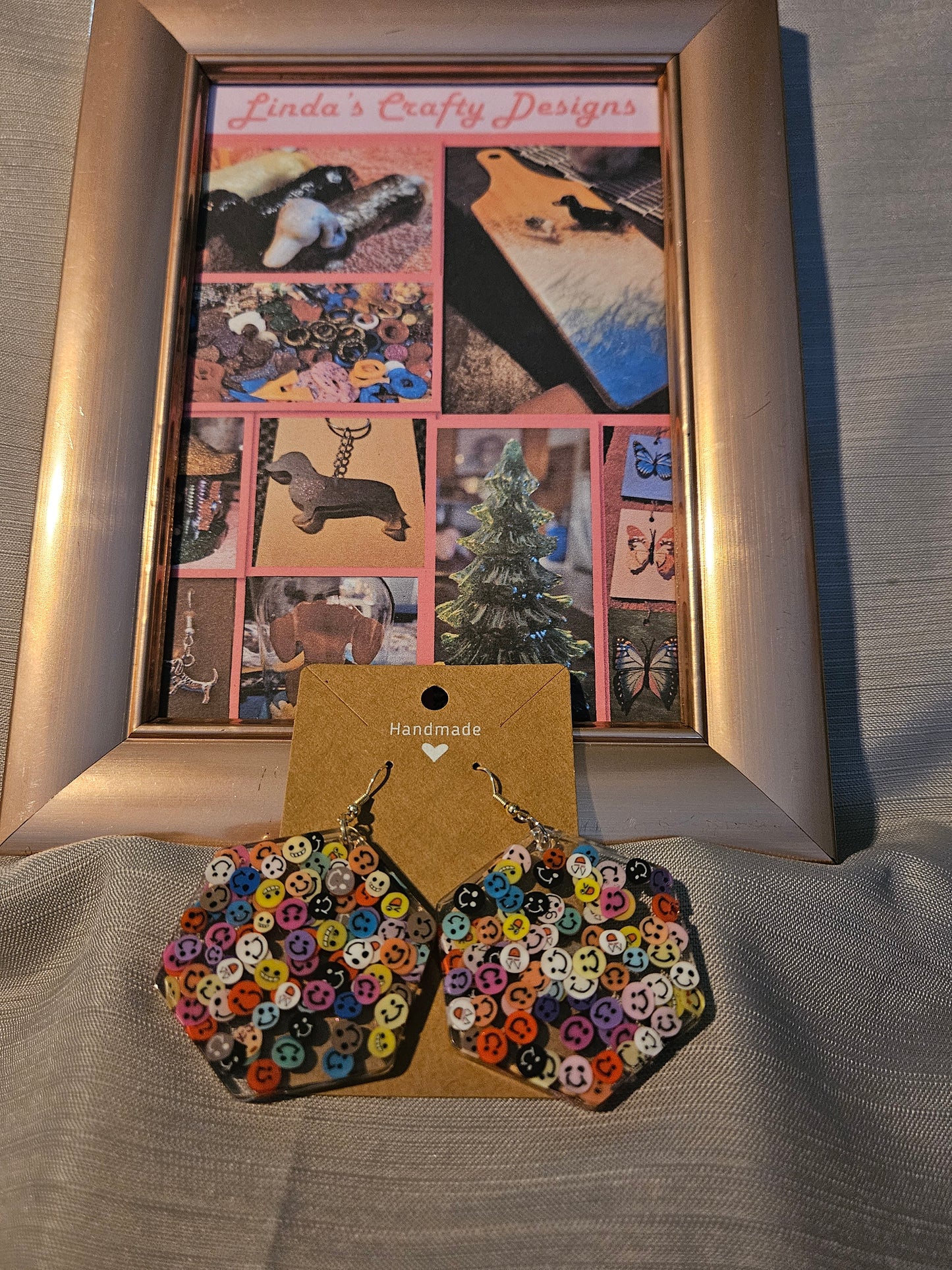 Resin/Metal Earrings (Hook) - Hexy Smiles #261