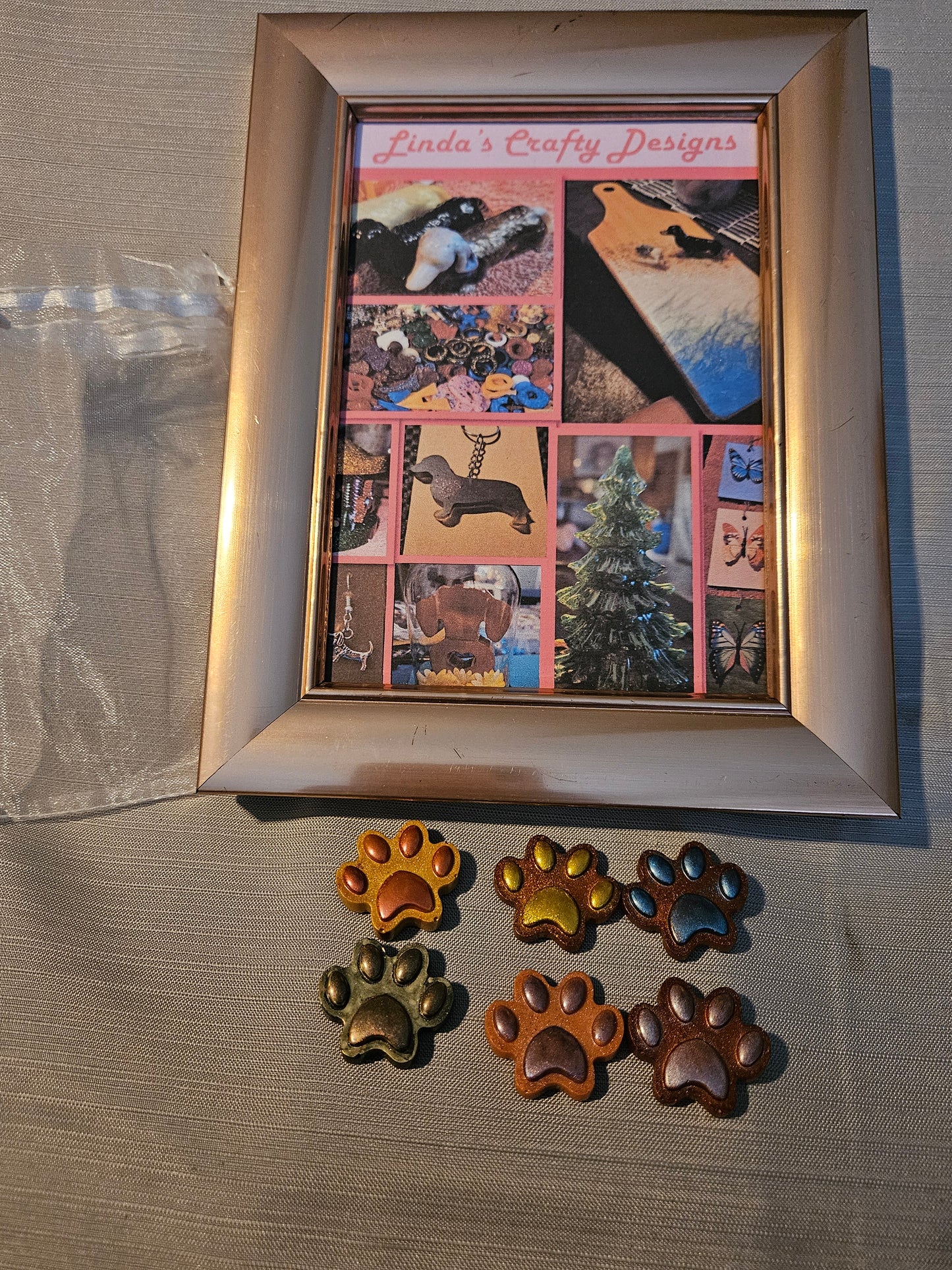 Resin Magnets - Dog Paws #827