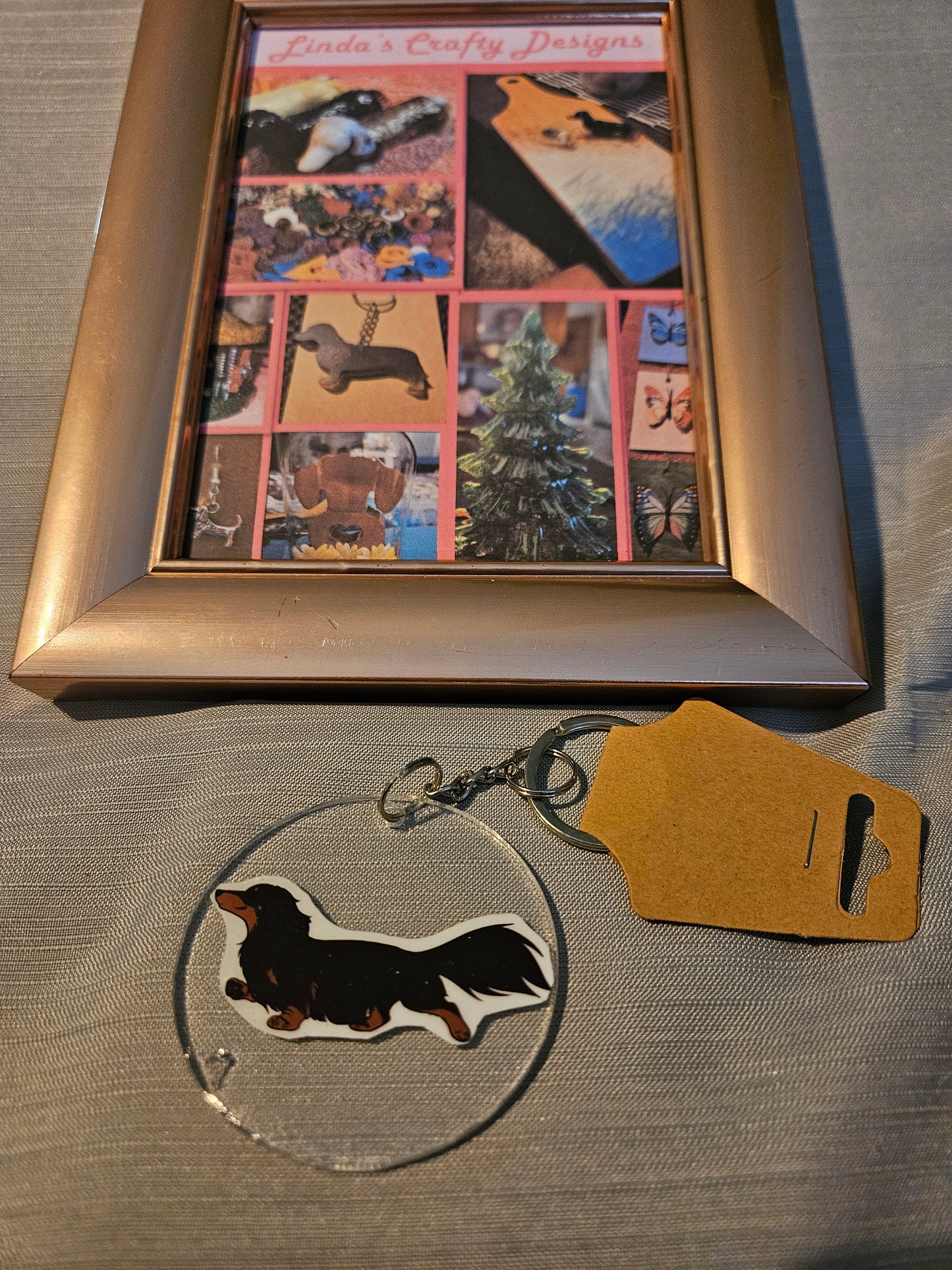 Resin Keychain - Long Dog 3 (Reduced) #762