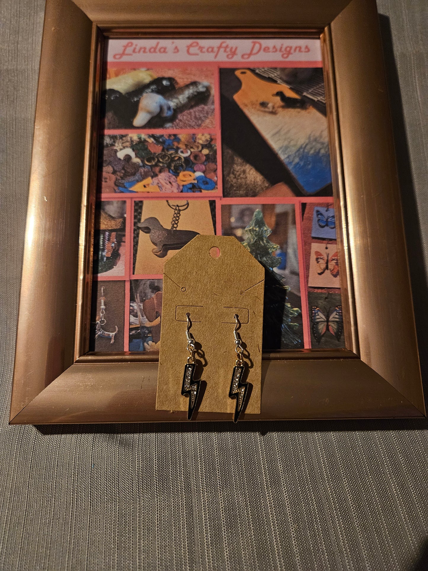 Metal Earrings (Hook) Lightening Bolts Black #40