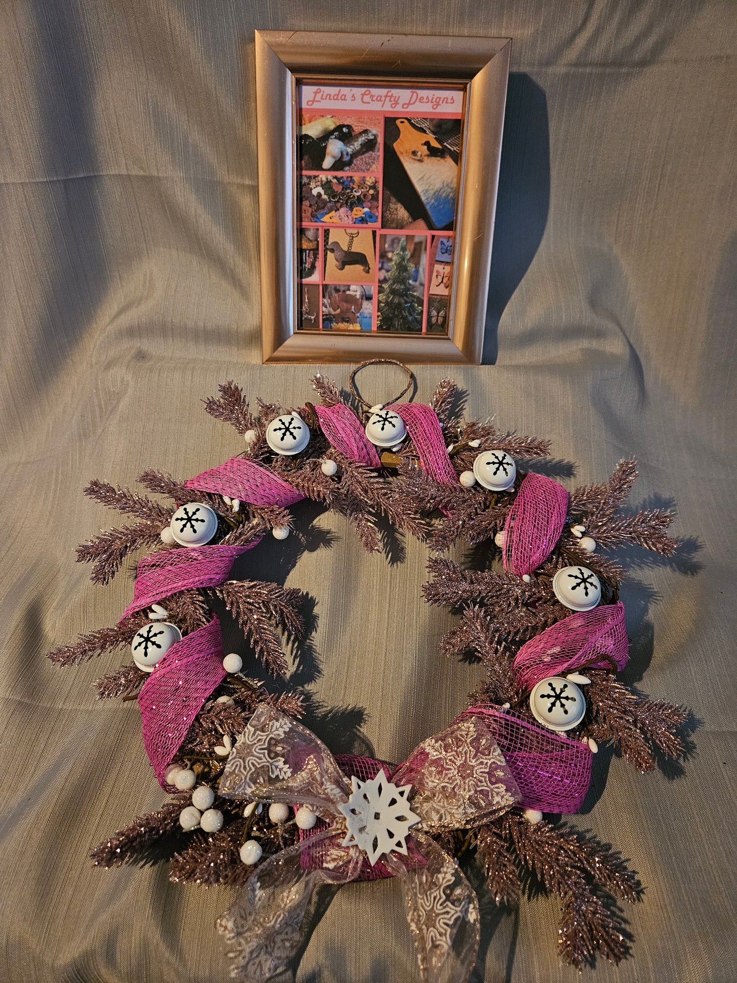 Wood Wreath - White Holiday Bells #1022