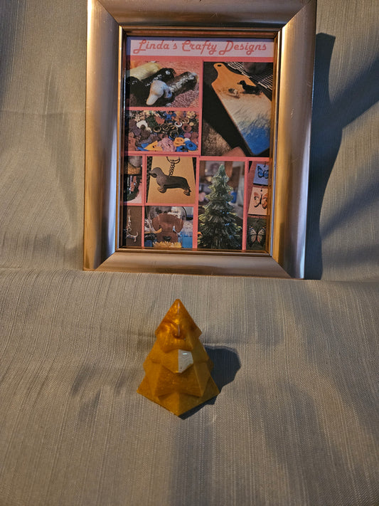 Resin Holiday Tree - Golden #911