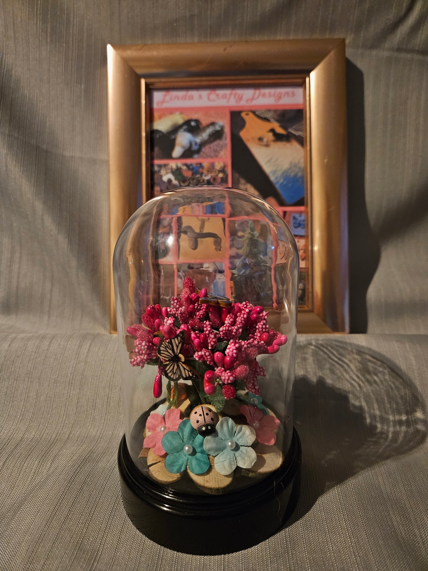 Wood/Plastic - Butterflies, Bugs and Bloom in Dome #893