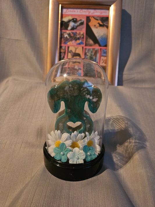 Resin Figurine - Dachshund in Dome #931
