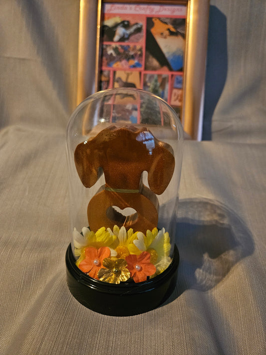 Resin Figurine - Dachshund in Dome #932