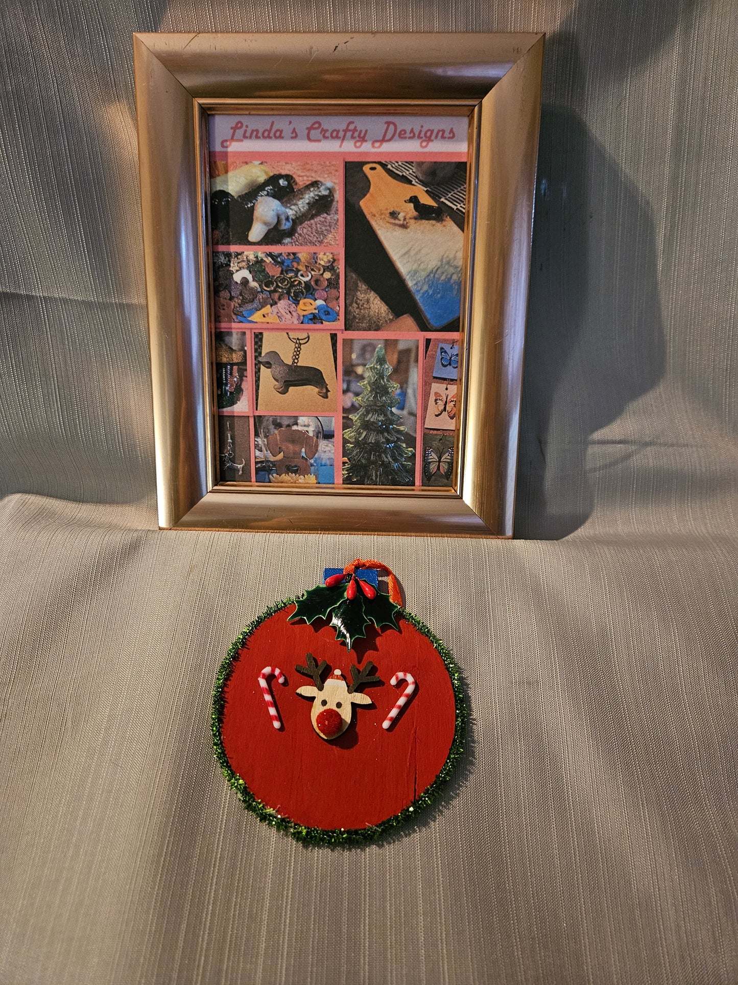 Wood Ornament - Holiday Reindeer #520