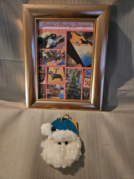 Wood Ornament - Santa Head #526. 527