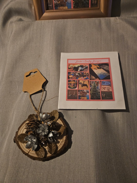 Wood Ornament - Holiday Nature 1 #554
