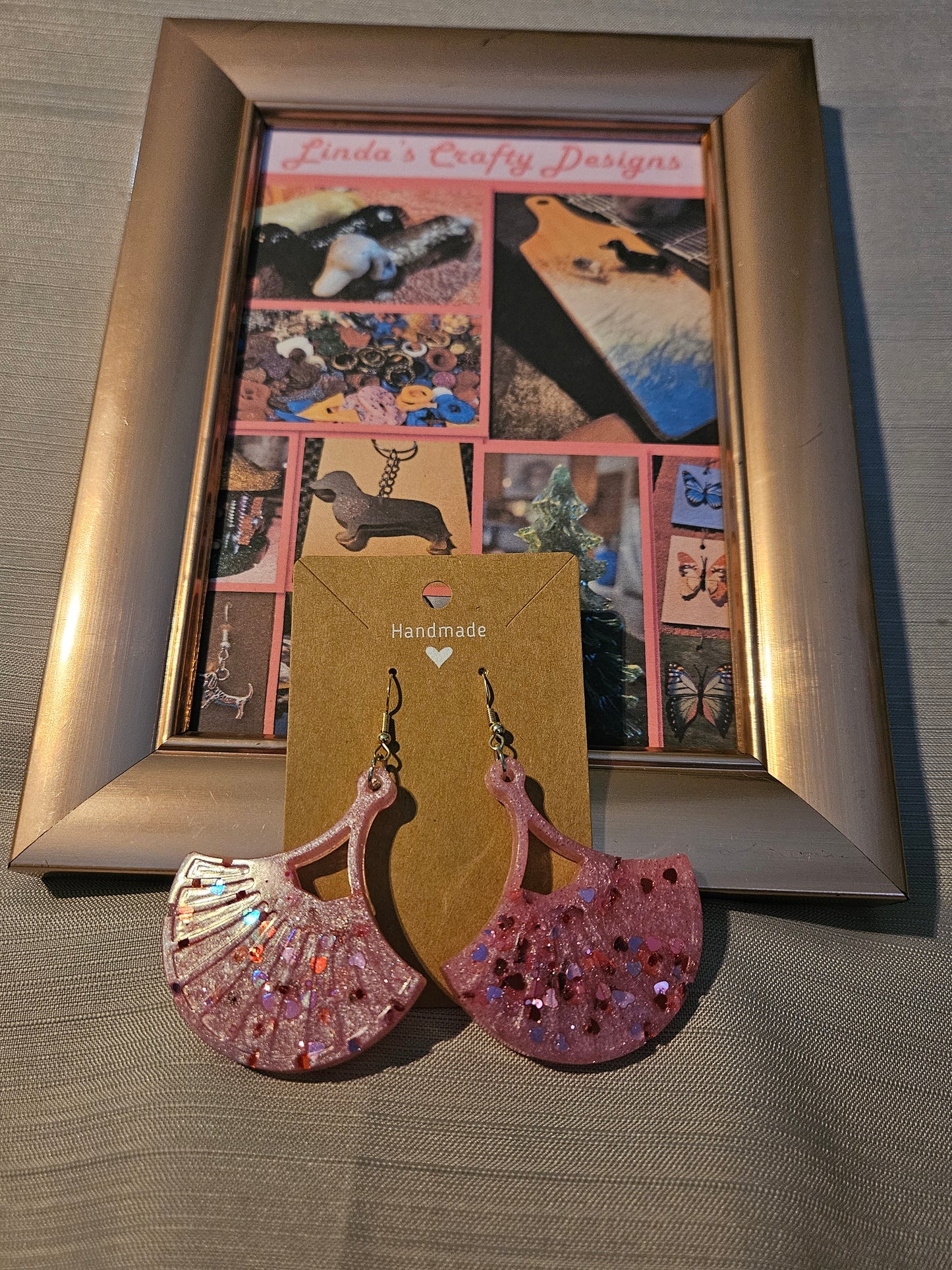Resin/Metal Earrings (Hook) - Pink Fans #262