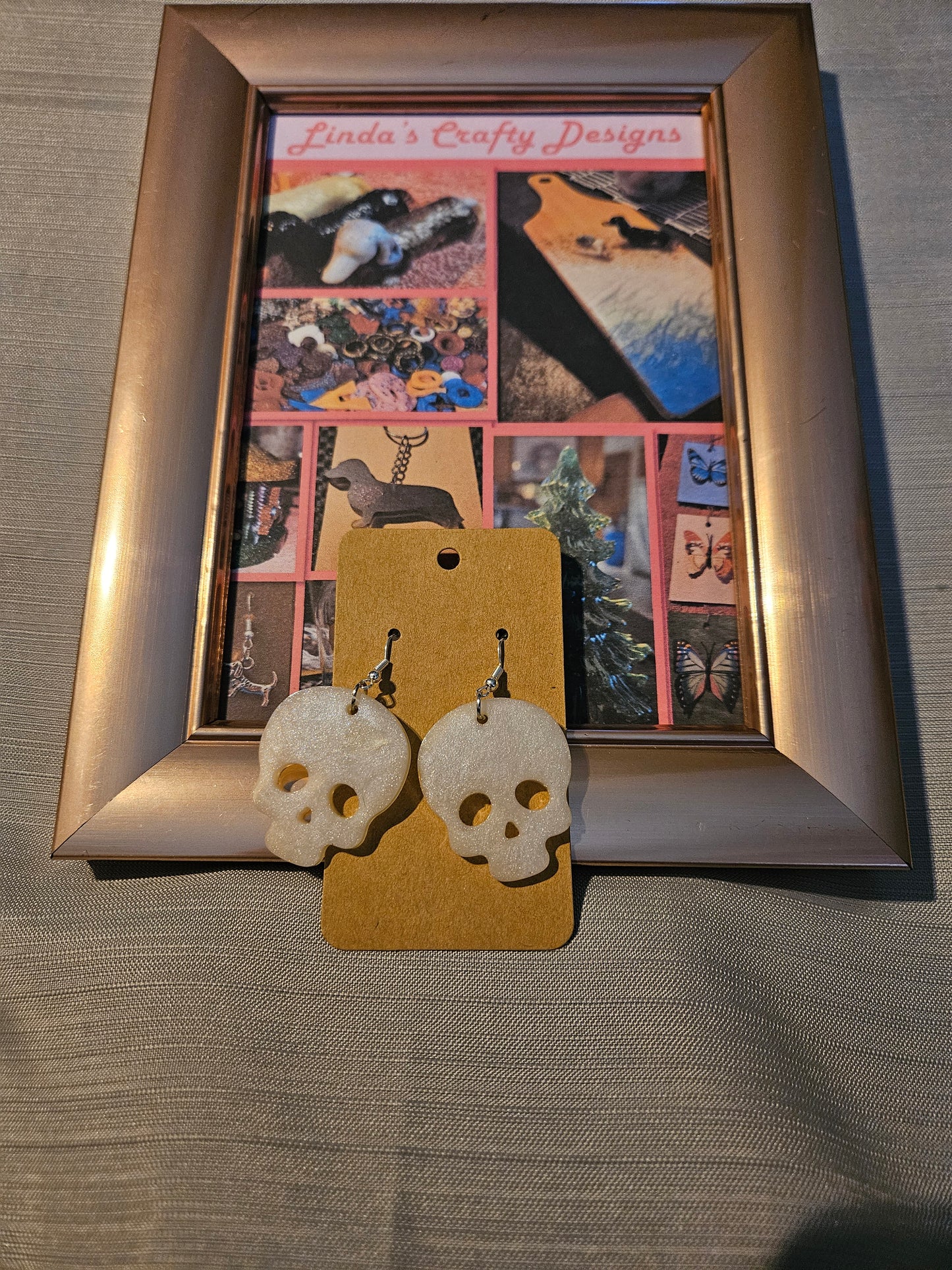 Resin/Metal Earrings (Hook) - Halloween White Skulls #9