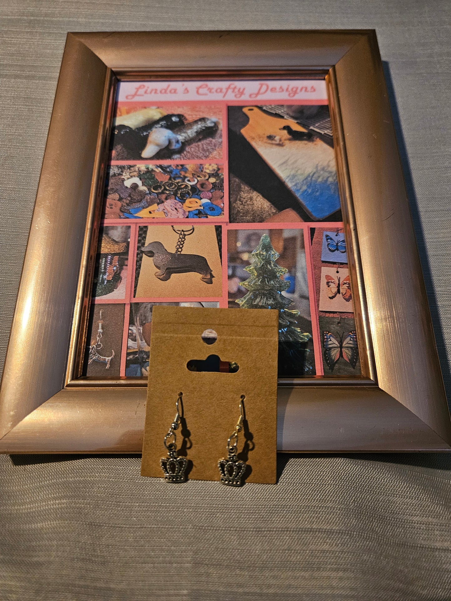 Metal Earrings (Hook) - Crowns #339