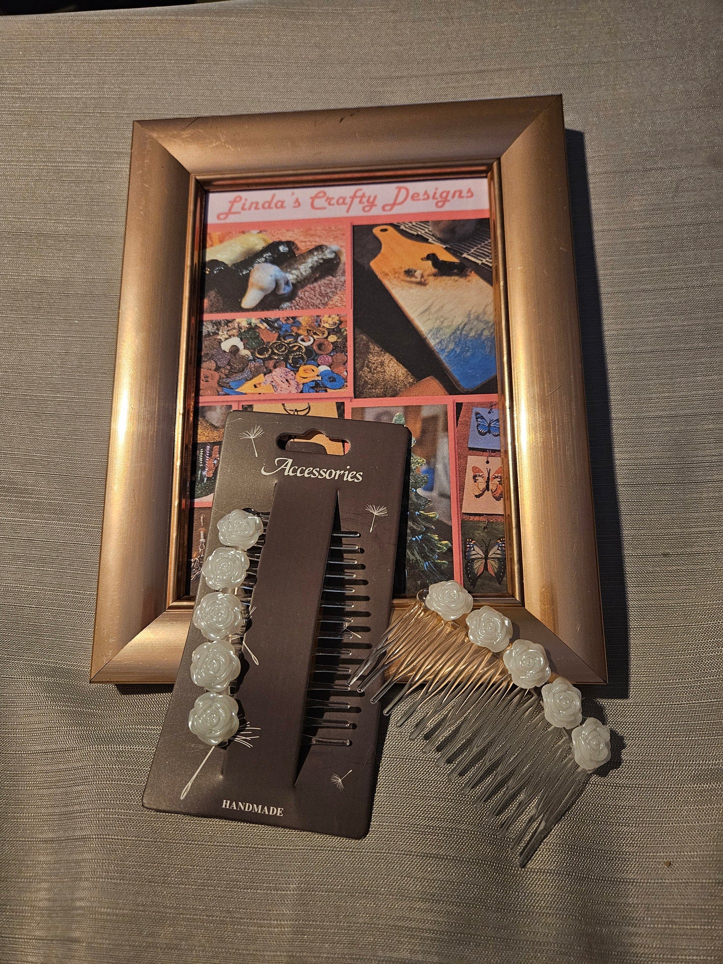 Resin/Plastic Hair Comb - White Roses #117