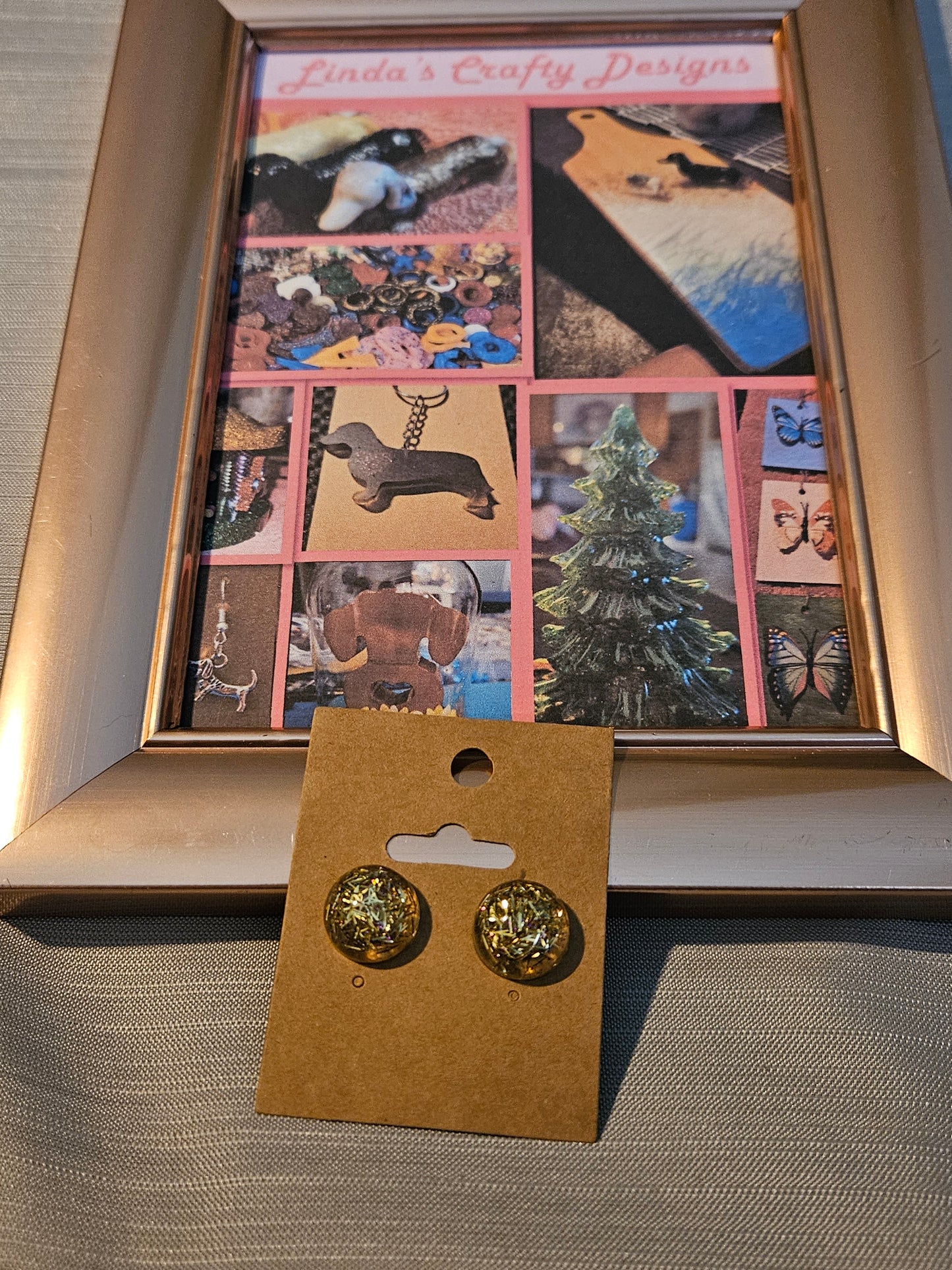 Resin/Metal Earrings (Posts) - Gold Confetti Rounds #400