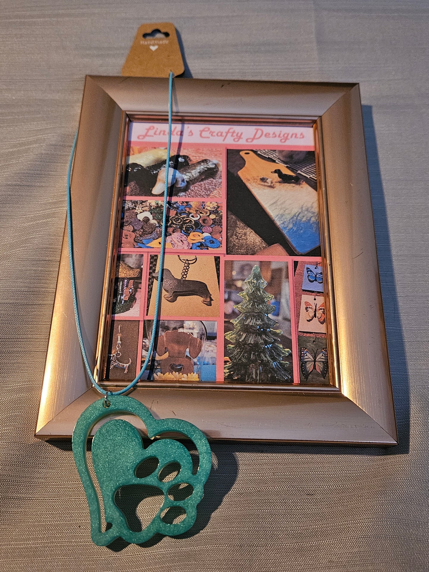 Resin/Leather Rope Necklace - Green Paw in Heart #682