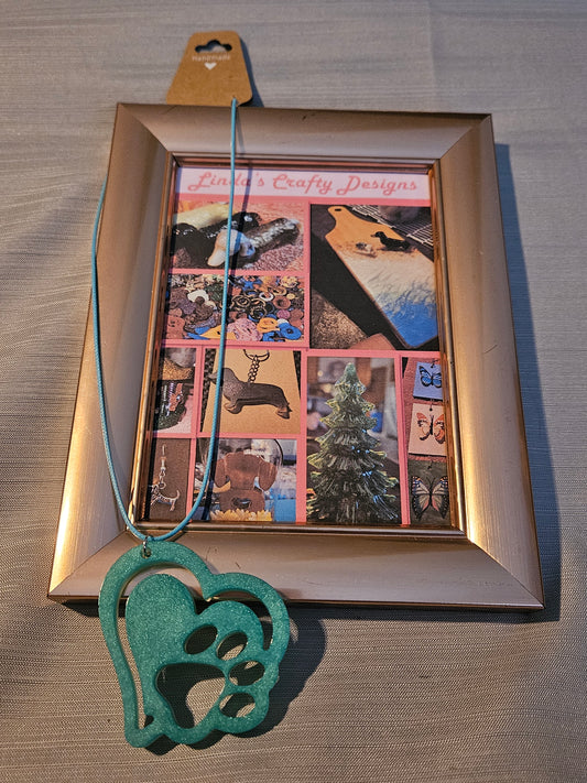 Resin/Leather Rope Necklace - Green Paw in Heart #682
