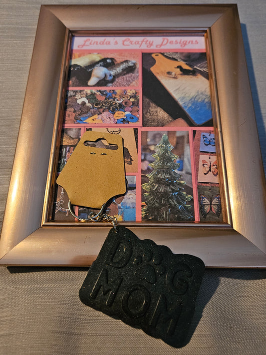 Resin Keychain - Black Dog Mom #712
