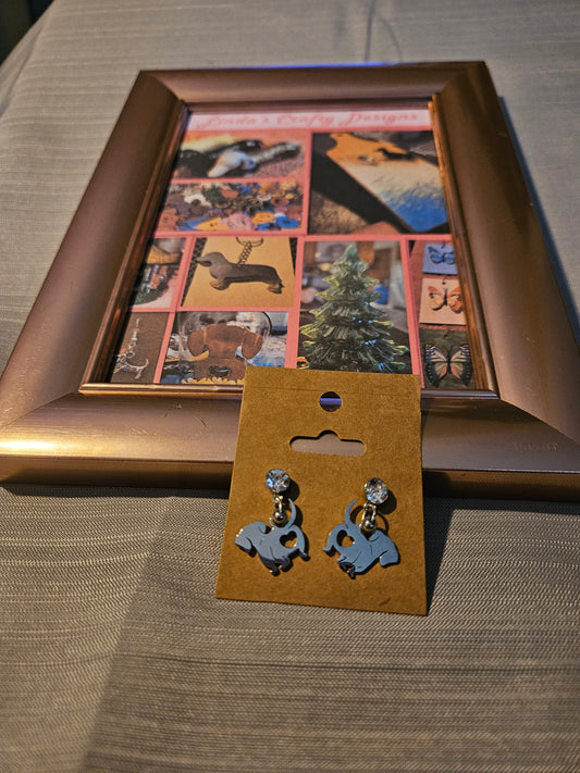 Metal Earrings (Studs) - Wiggle Butts #1073