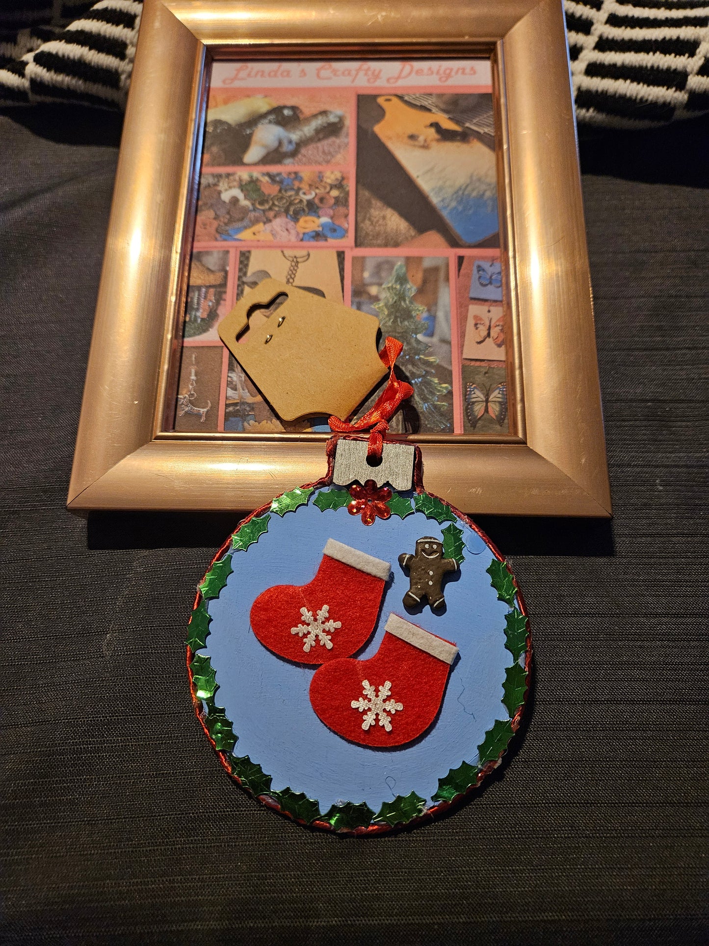Wood Ornament - Holiday Stockings #1208