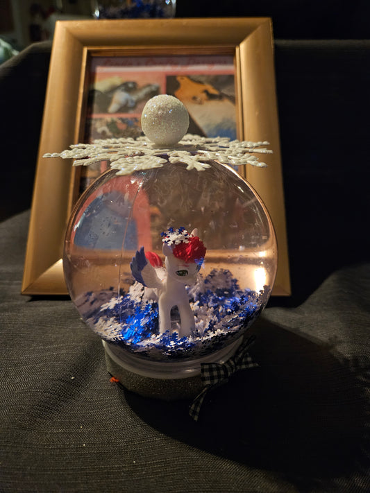 Holiday Snow Globe - ML Pony #1222